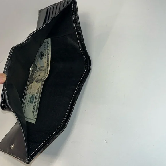 Authentic TOD’S Black Alligator Leather Tri-Fold Wallet
